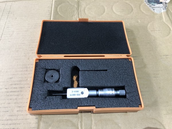 中古Micrometer 「ブレードマイクロメーター」122-111 (BLM-25/.4T) ミツトヨ/Mitutoyo