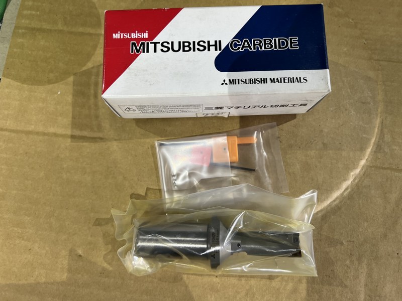 中古Indexable drill 【ドリル刃先交換式】TAGS3200F40 三菱マテリアル/Mitsubishi Materials