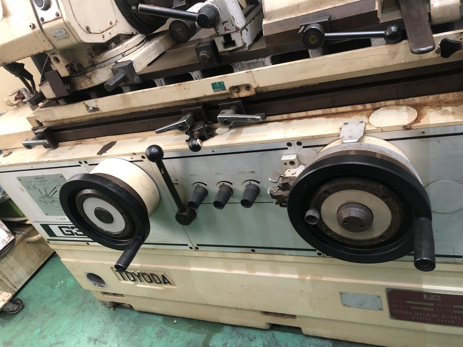 中古Cylindrical Grinding Machine GUS32×50 Toyoda