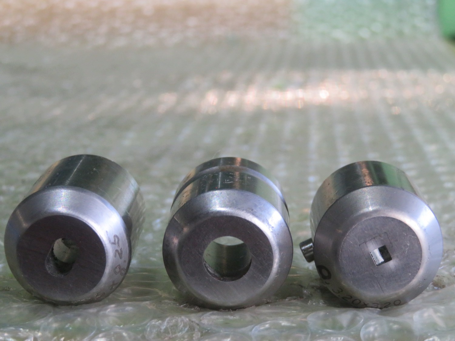 中古Goods for Turret punch press [タレパン金型（ロング/セット)]ダイ：10.2x20.5  パンチ：10.4x20.7  アマダ/AMADA