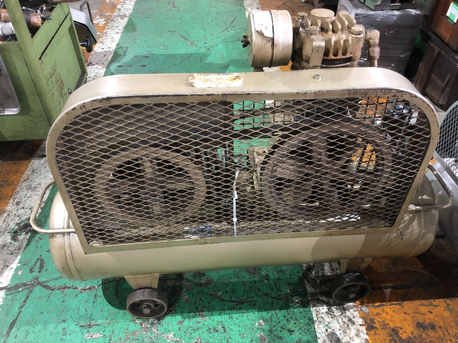 中古Compressors エアー コンプレッサ TOSHIBA 