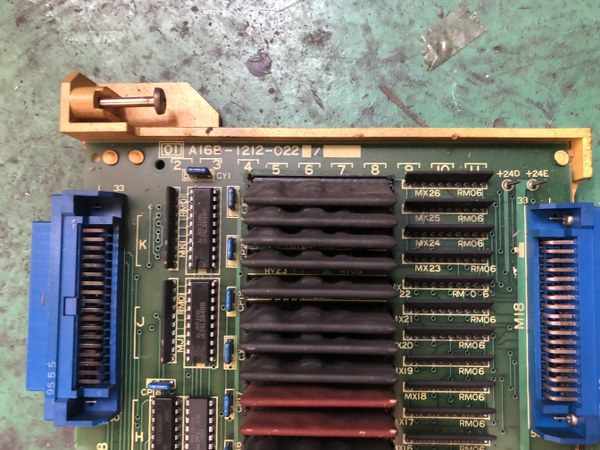中古お買い得品・1山販売等 【基板】A16B-1212-022 ファナック/FANUC