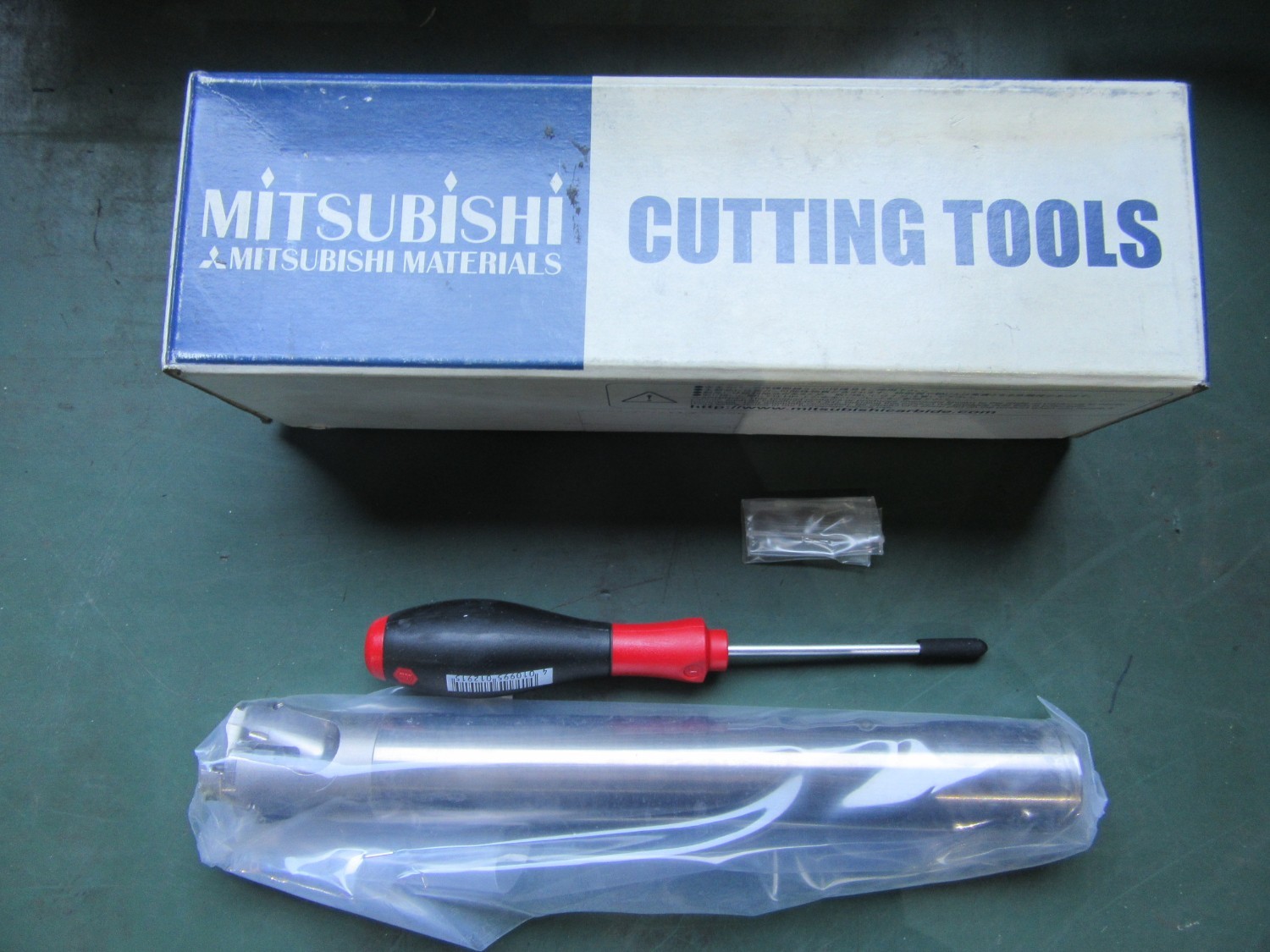 中古その他 AJX形エンドミル　AJX12R403SA32L 三菱マテリアル