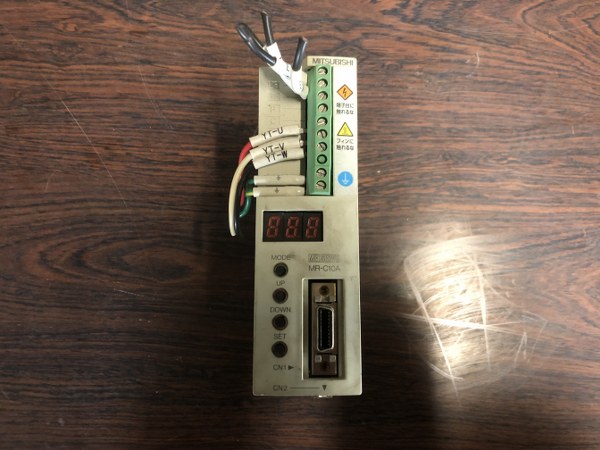 中古Special deals・Set etc 【サーボアンプ】MR-C10A 三菱/MITSUBISHI