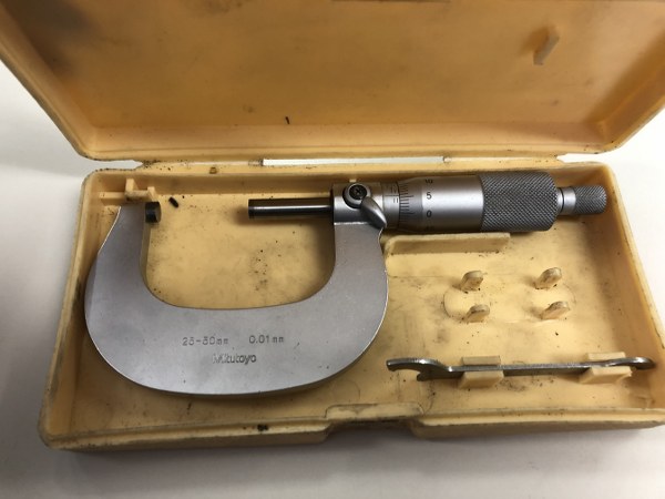 中古Outside micrometer [外側マイクロメータ]25～50mm ミツトヨ/Mitutoyo