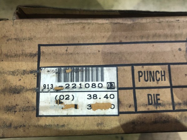 中古Die [タレパン金型（ダイ）]38.40x38.40 アマダ/AMADA
