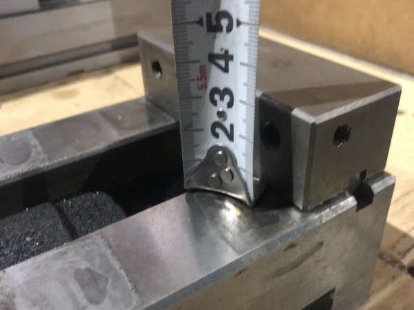中古Precision vise [精密マシンバイス]口幅100ｍｍ トラスコ/TRUSCO