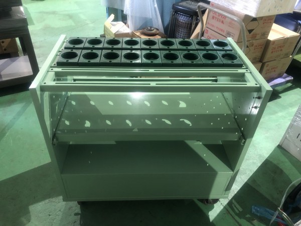 中古手工具・収納 【作業台】W900xD1800xH810(mm) サカエ/SAKAE