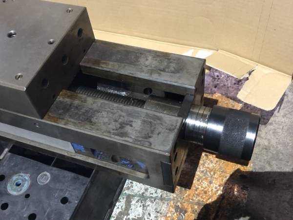 中古Hydraulic vise 【油圧バイス】 Unknown