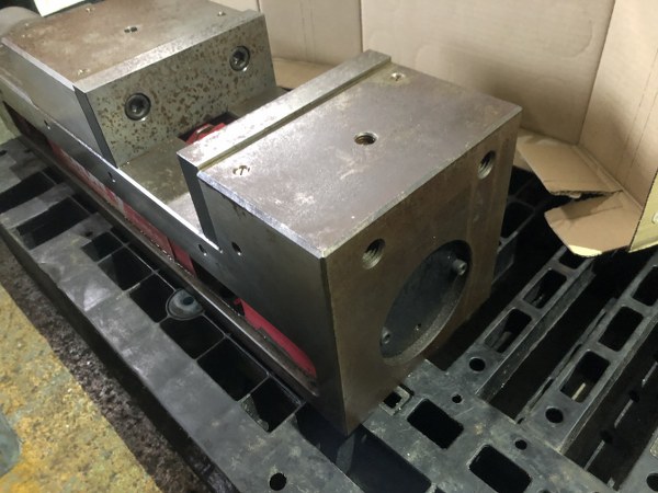中古油圧バイス ロックタイトFAクイックONEバイスFA VISE 150 ERON