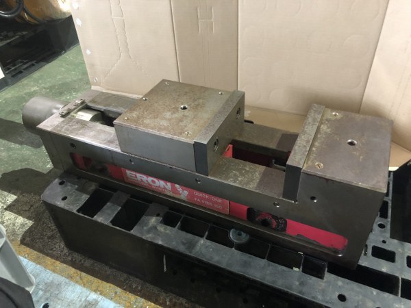 中古油圧バイス ロックタイトFAクイックONEバイスFA VISE 150 ERON