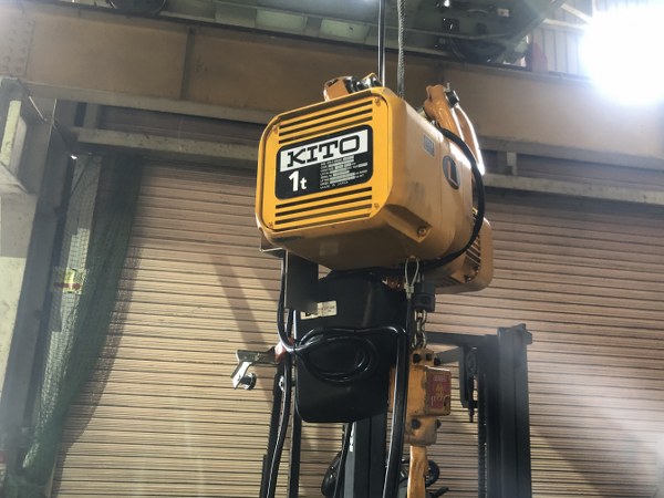 中古その他運送/荷役機械 【キトー チェーンブロック 1t(電気ホイスト)】1ｔ揚程4.2m キトー