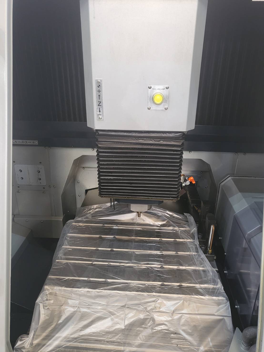 中古Vertical Machining Center MC430L SODICK