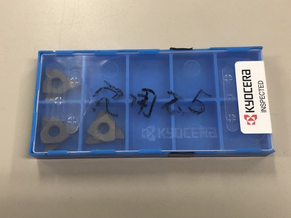 中古Cutting Exchange Chip 【チップ】GBA43L250-030 京セラ/Kyocera