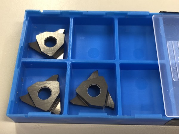 中古Cutting Exchange Chip 【チップ】GBA43L250-030 京セラ/Kyocera