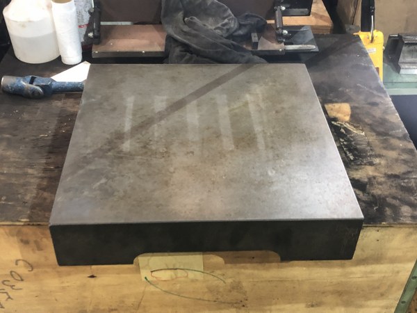 中古Iron surface plate  【鉄定盤】740ｘ590ｘ100ｍｍ　キズ有り 不明