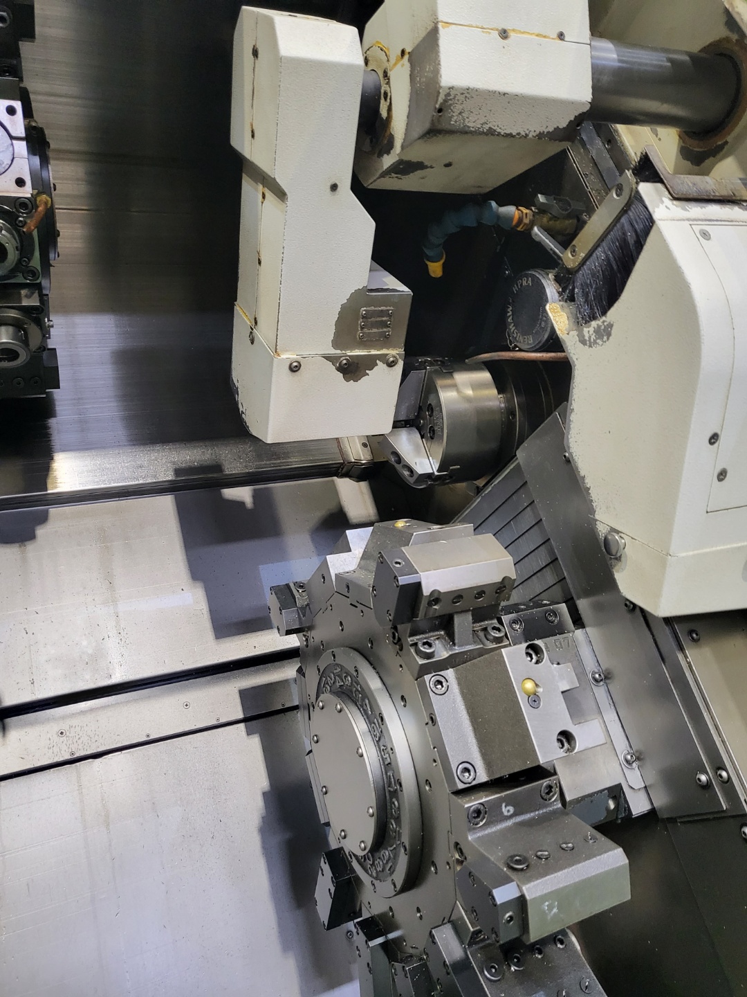 中古CNC Lathe WT-150MMY 