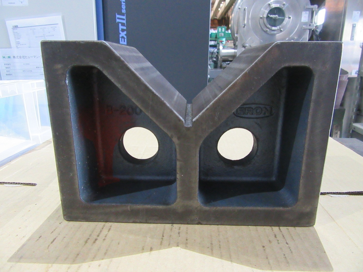 中古その他  Vブロック B-200  ナベヤ
