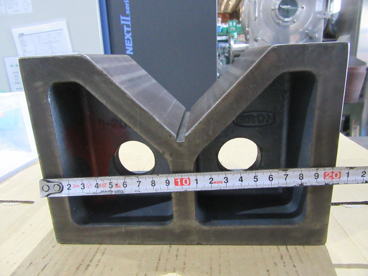 中古その他  Vブロック B-200  ナベヤ