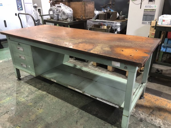 中古作業机 【作業台（テーブル）】W700xD700xH750mm サカエ/SAKAE