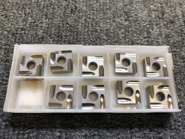 中古インサート（チップ） 【チップ】SNGG432R-P TH10 タンガロイ/Tungaloy