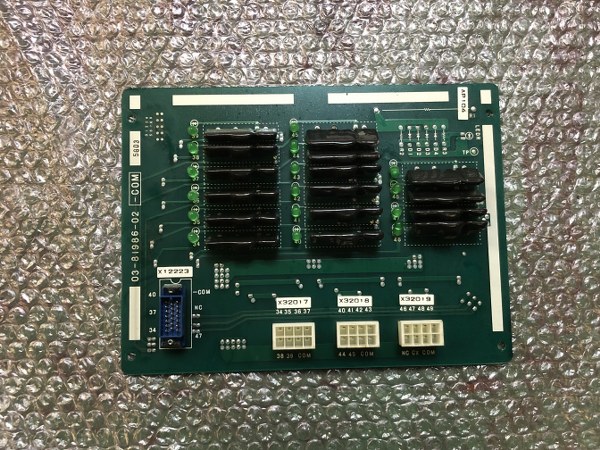 中古お買い得品・1山販売等 【基板】03-81986-02-COM 不明