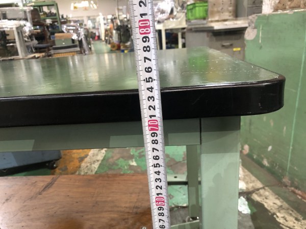 中古手工具・収納 「軽量作業台kkタイプ(ペダル昇降移動式)」750x1203x740mm 不明