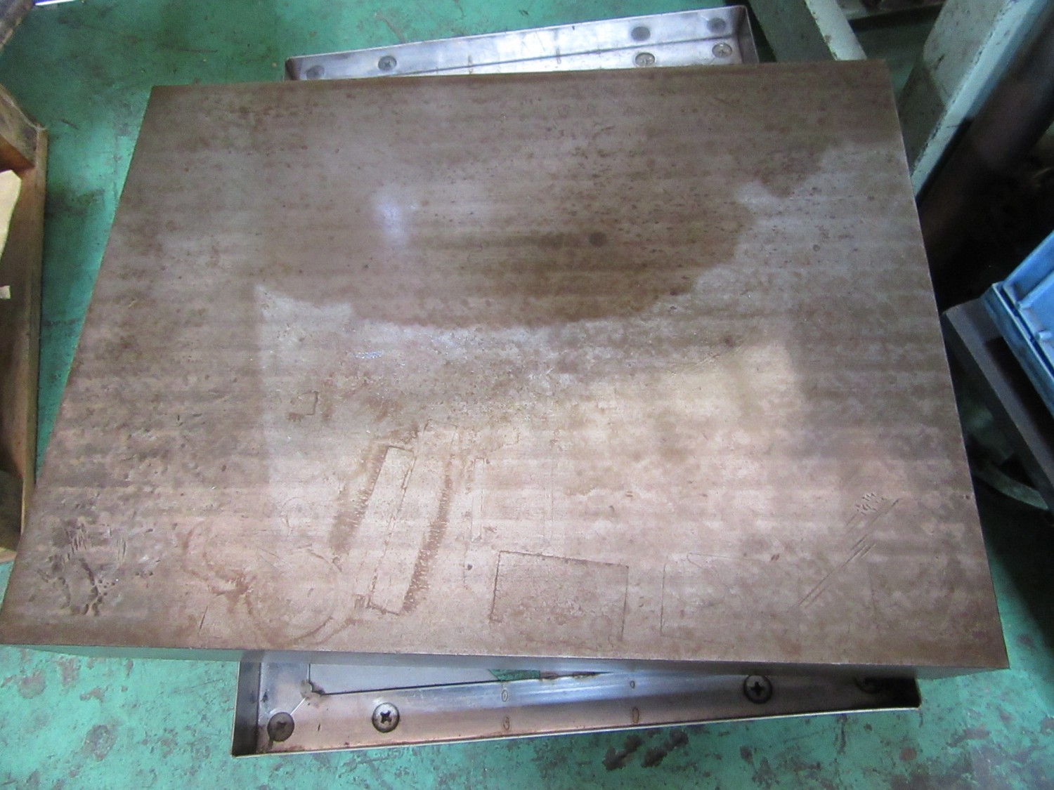 中古その他 鉄定盤 600x450x100mm  不明