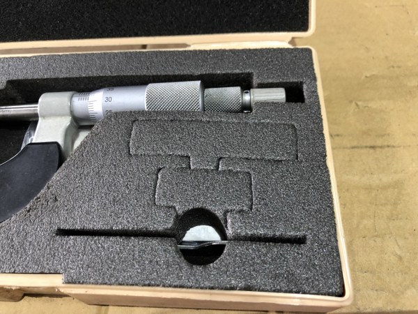 中古Micrometer 「ブレードマイクロメーター」122-111 (BLM-25/.4T) ミツトヨ/Mitutoyo