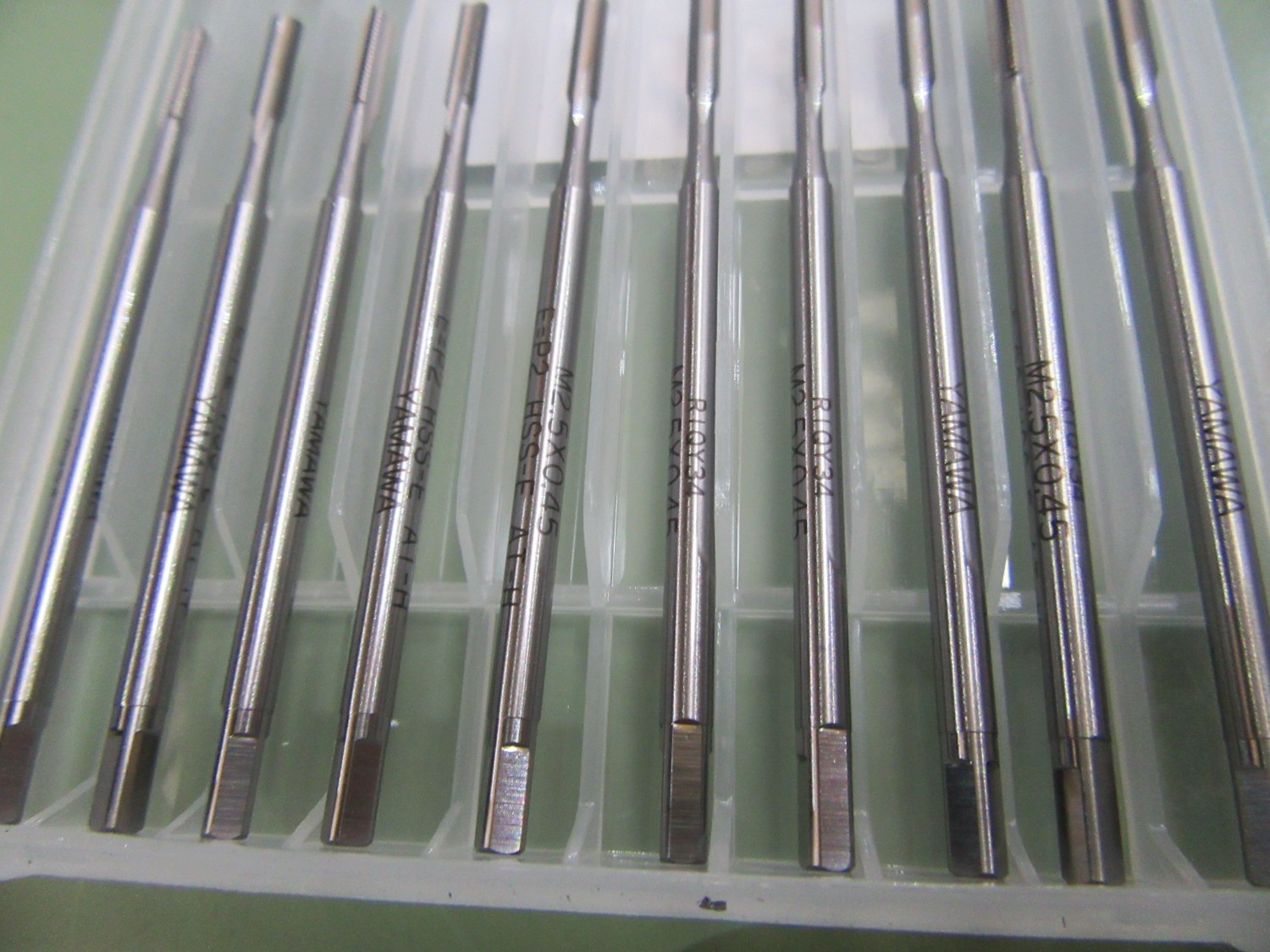 中古タップ タップ M2.5X0.45(0.7P)  ヤマワ