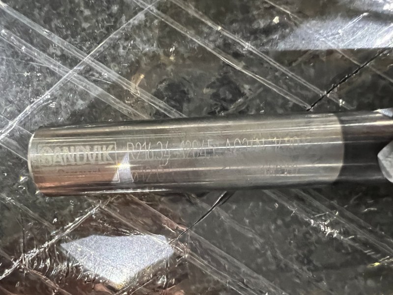 中古Other end mill 【コロミルプルーラ】R216.34-12045-AC26N 1620 SANDVIK/サンドビック