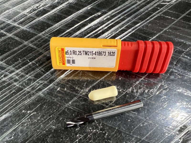 中古Other end mill 【コロミルプルーラ】TM215-418673 1620 SANDVIK/サンドビック