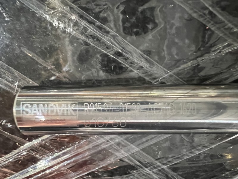 中古Other end mill 【コロミルプルーラ】R215.94-01500-AC74G 1620 SANDVIK/サンドビック
