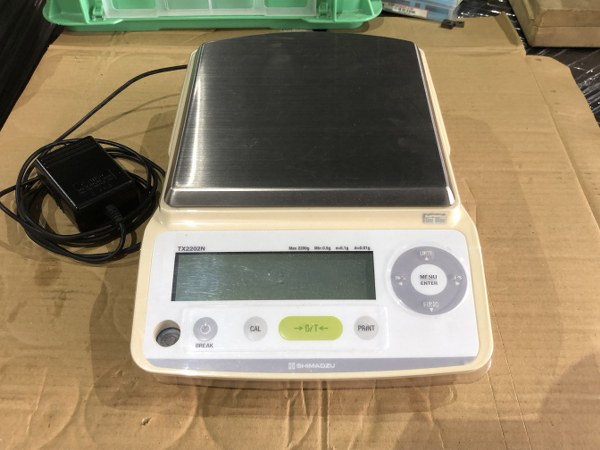 中古その他測定工具・基準器・試験機 【電子天びん】TX2202N (株)島津製作所