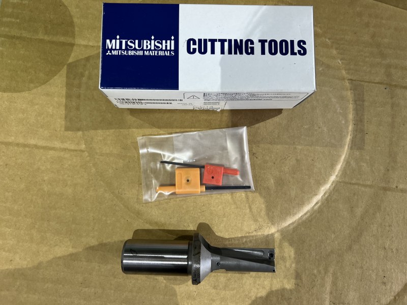 中古Indexable drill 【ドリル刃先交換式】TAGS3200F40 三菱マテリアル/Mitsubishi Materials