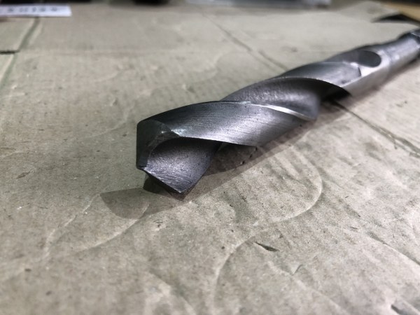 中古テーパ―シャンクドリル 【テーパーシャンクドリル】Φ22mm 不明