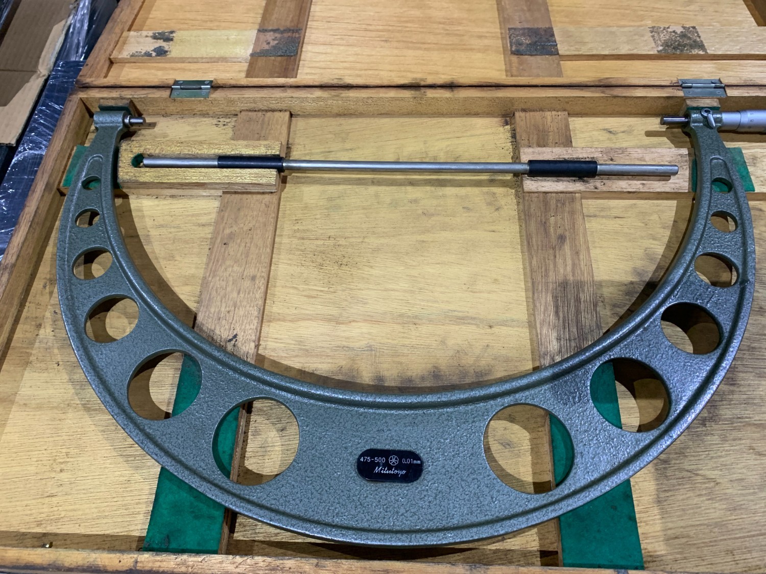 中古Outside micrometer 【外側マイクロメーター】 測定範囲：475～500ｍｍ ミツトヨ/Mitutoyo