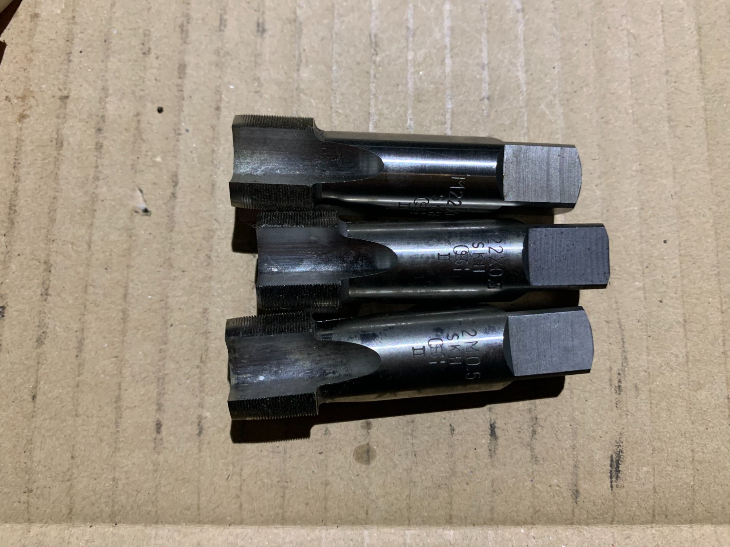 中古タップ 【ハンドタップ】（3本） M22x0.5  (SKH)   OSG オーエスジー