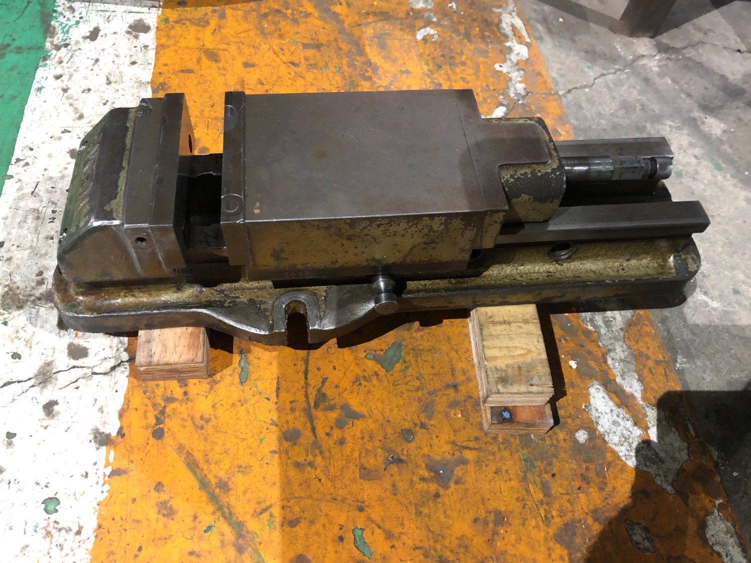中古Hydraulic vise 油圧バイス TAKEDA