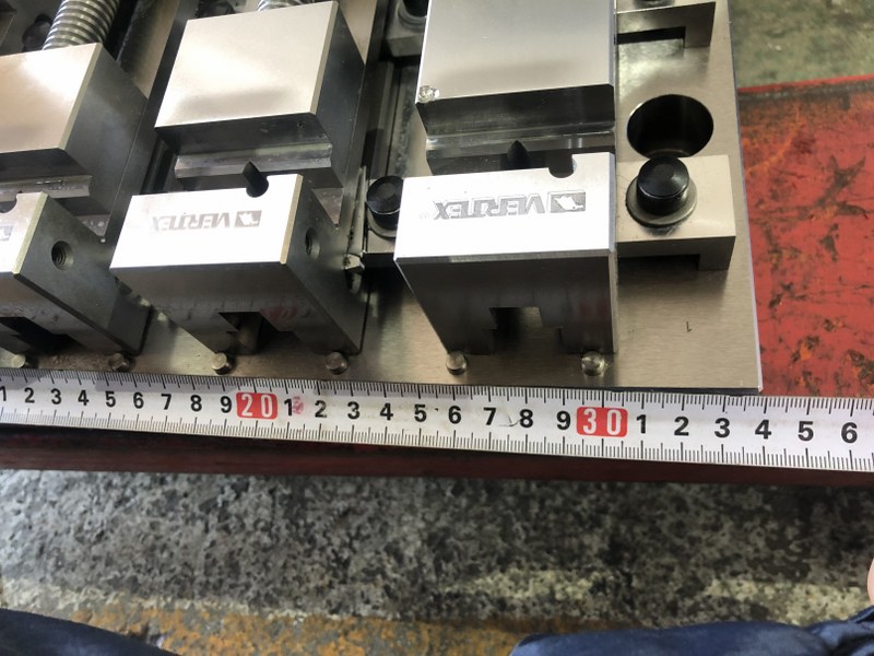 中古精密バイス [精密4連バイス]幅45ｍｍ VERTEX