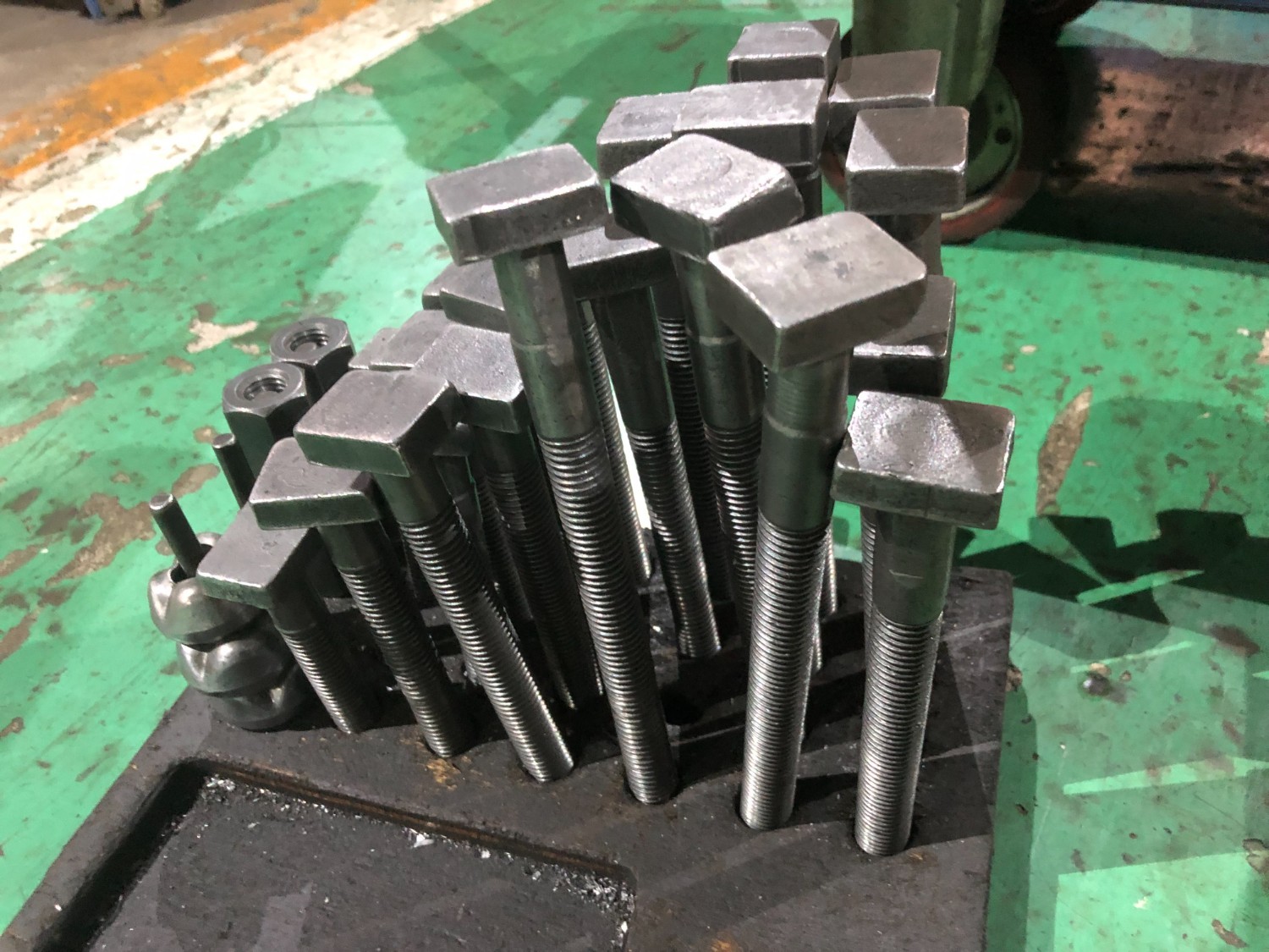 中古作業工具・作業用備品 【クランプセット】　22個 不明