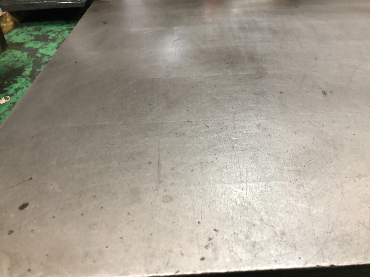 中古Iron surface plate  【鉄定盤】740ｘ590ｘ100ｍｍ　キズ有り 不明