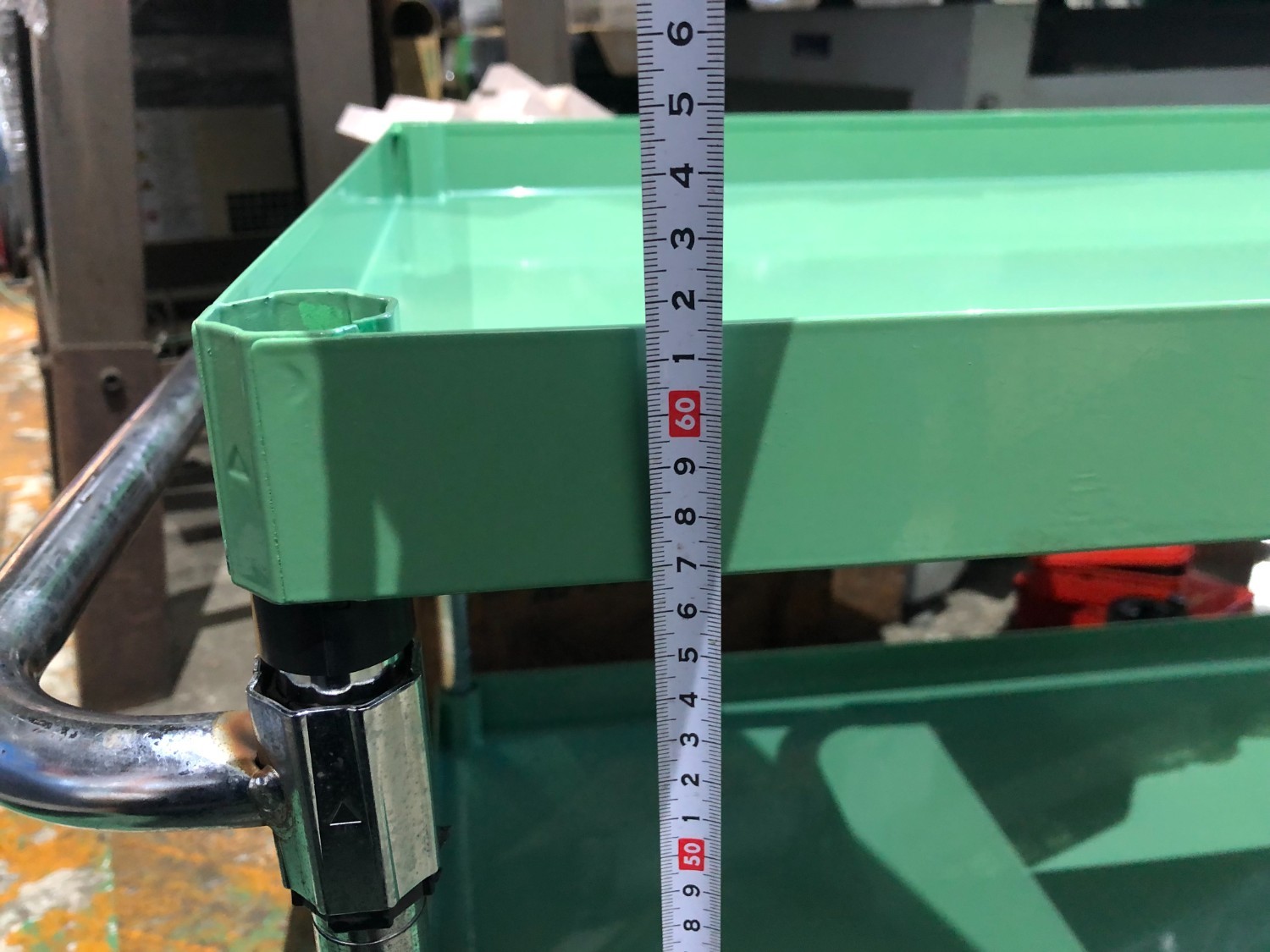 中古Workbench and Surface plates ラビットワゴン　2段 610x900x615mm  TRUSCO 
