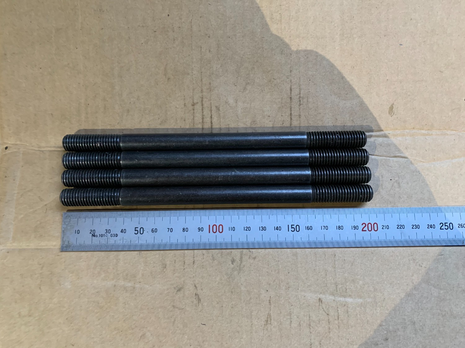 中古その他 【スタッドボルトセット】4本　長さ200mm　 ねじ径12mm 不明