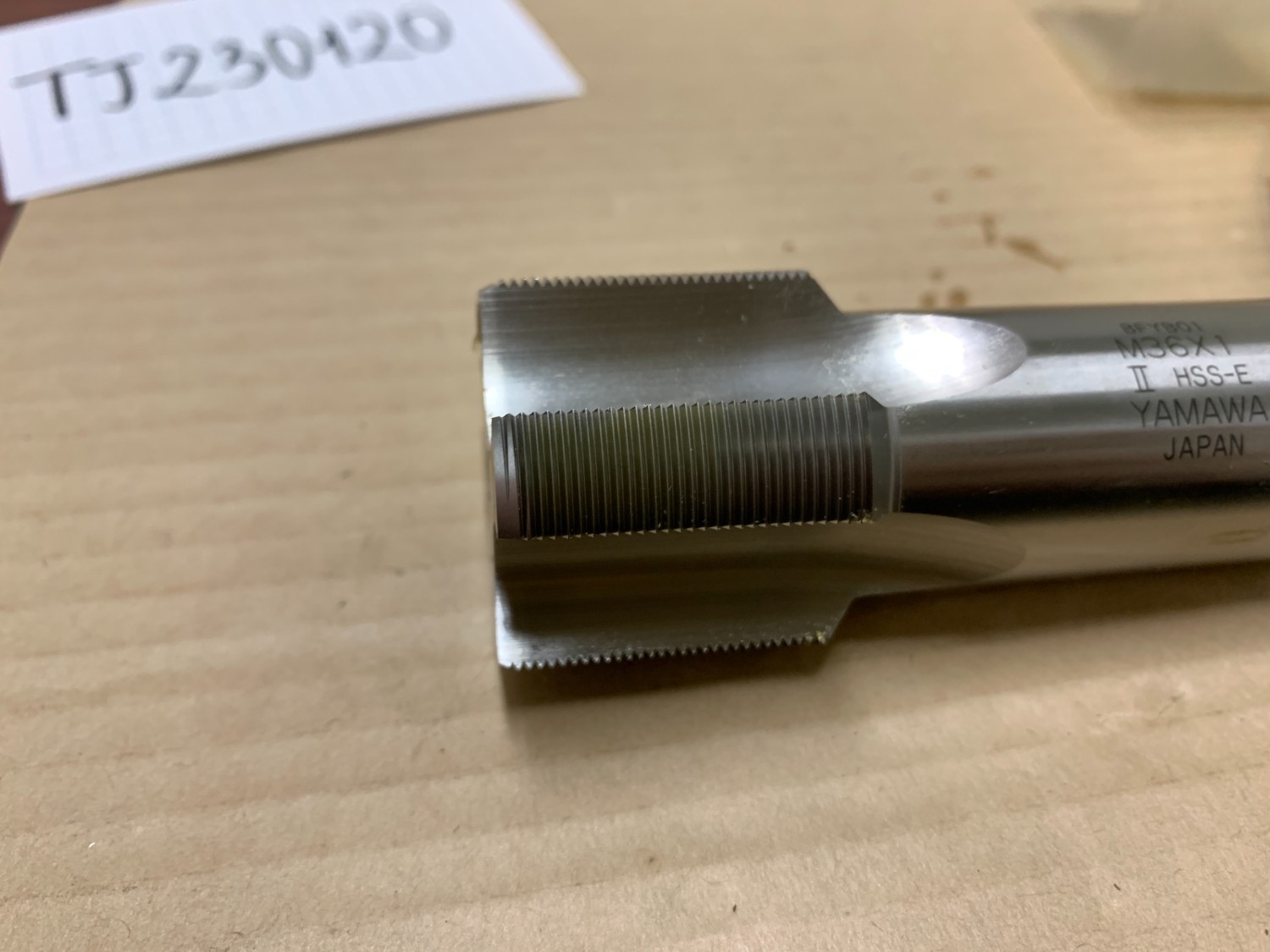 中古タップ 【ハンドタップ】  M36x1 II (HSS-E) ヤマワ/Yamawa