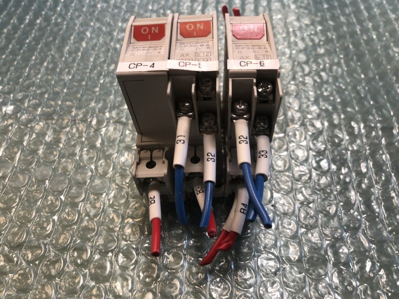 中古お買い得品・1山販売等 【サーキットプロテクタ】CP30-BA(3個) 三菱/MITSUBISHI