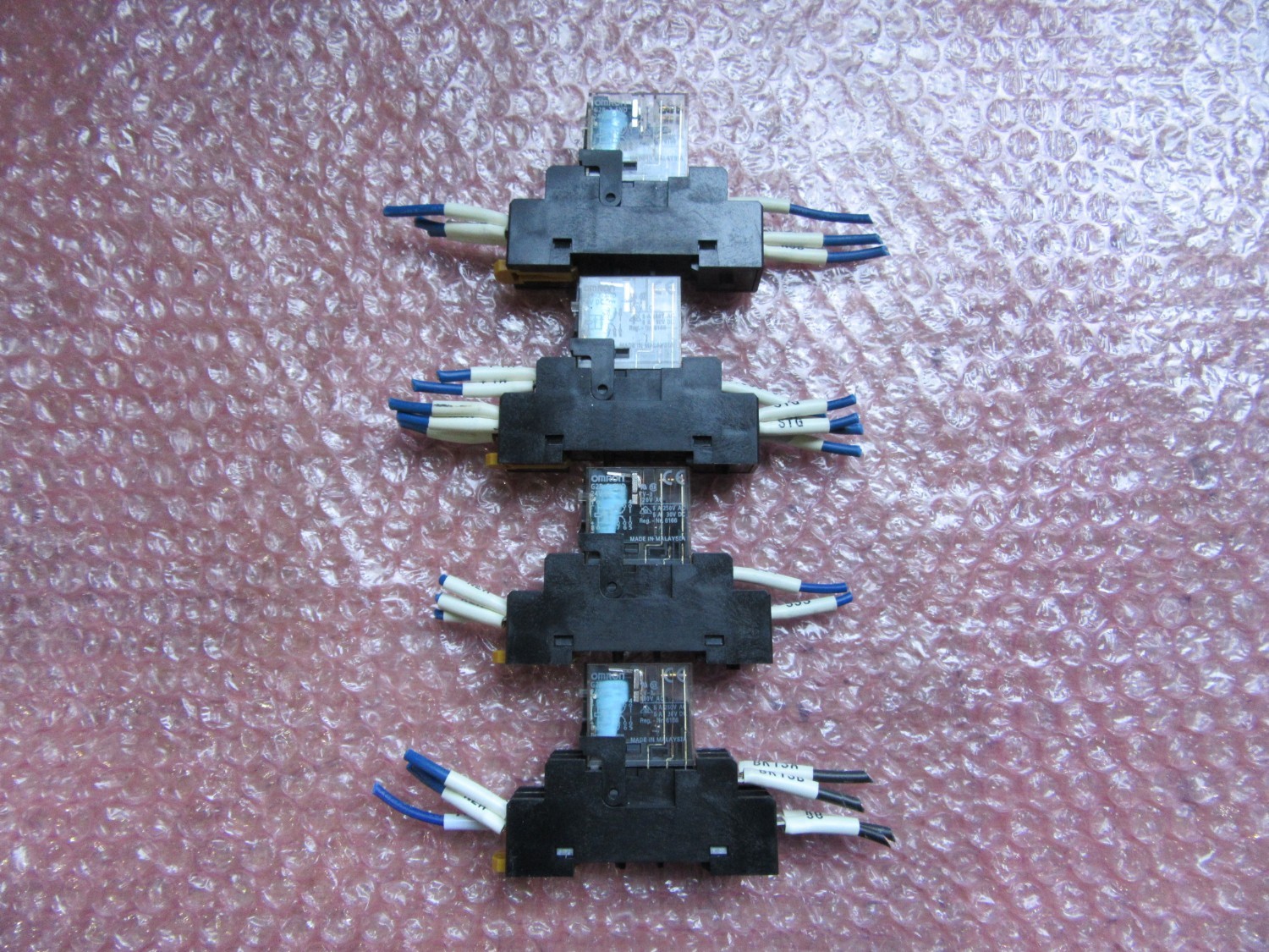 中古その他 【ミニパワーリレー4個】G2R-2-SND(24V DC) オムロン