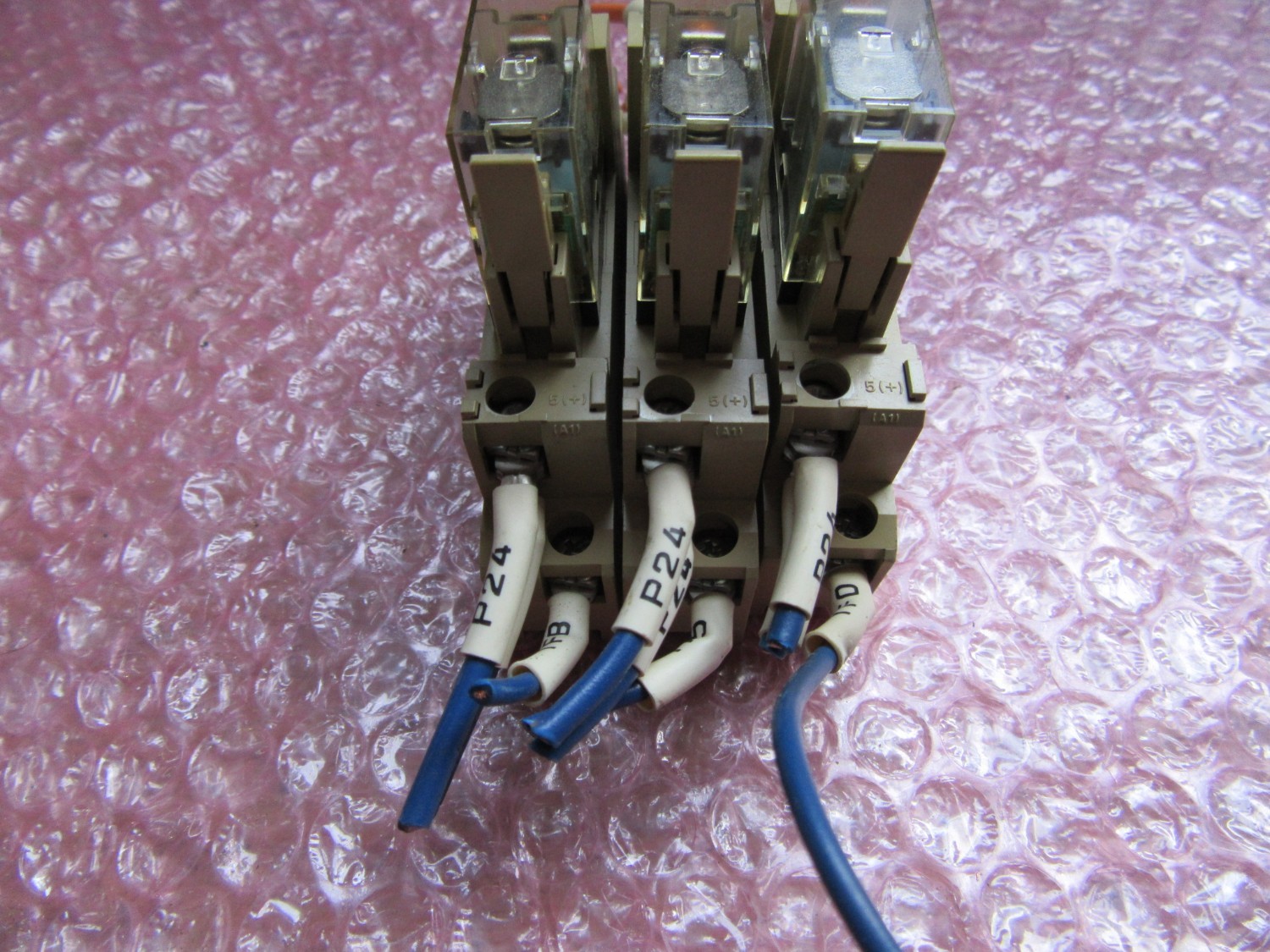 中古その他 【ミニパワーリレー3個】 G2R-1-SND(24VDC) オムロン