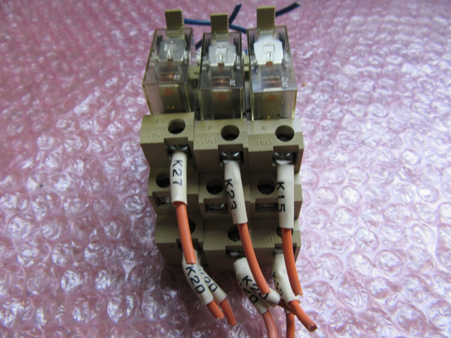 中古その他 【ミニパワーリレー3個】 G2R-1-SND(24VDC) オムロン