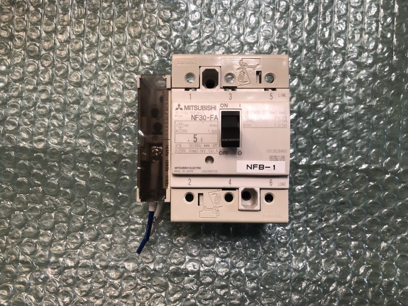 中古お買い得品・1山販売等 【制御盤用ノーヒューズ遮断器】NF30-FA (5A) 三菱/MITSUBISHI